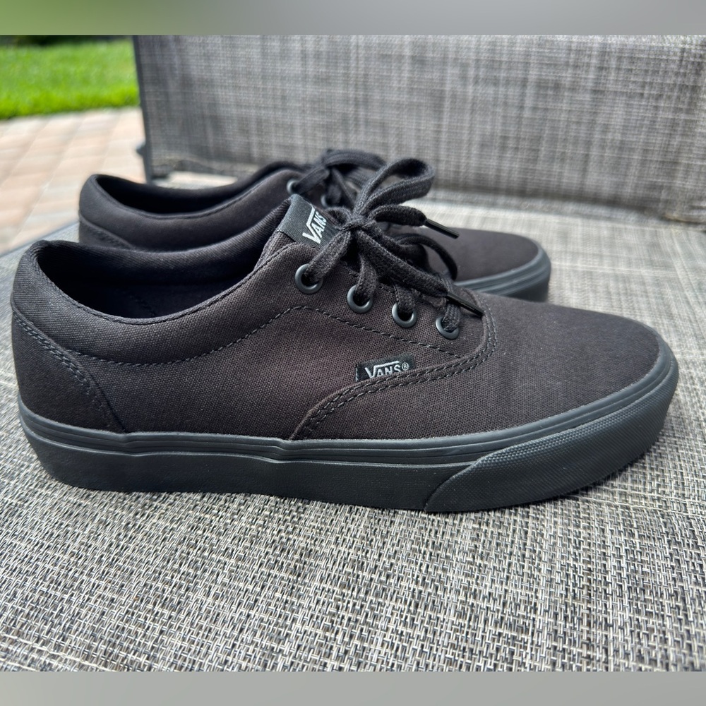 Vans Doheny Women's size 7 black